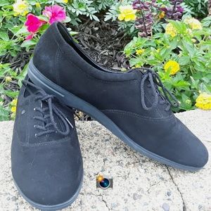 Easy Spirit Motion Lace Up Oxford Shoes - Size 9 1/2 Black Suede Shoes